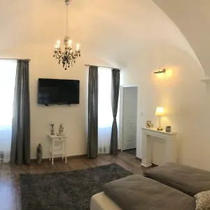 Nyaraló Frank Deluxe