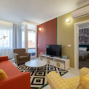 Vitosha Blvd 3-bedroom, 2-bathroom Lux סופיה